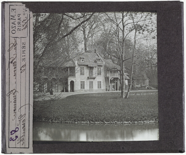 La Ferme, Trianon, Versailles – secondary view of slide