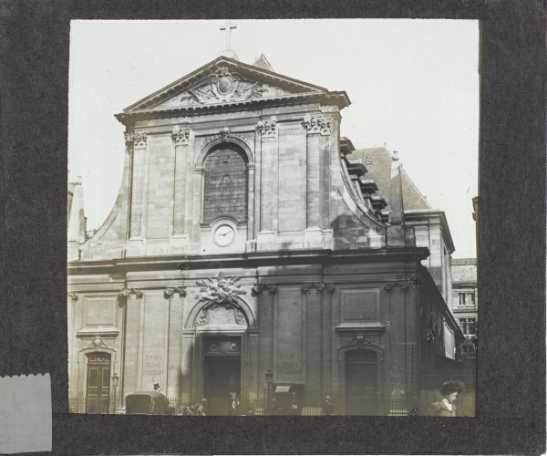 Unidentified building, probably in Paris – secondary view of slide
