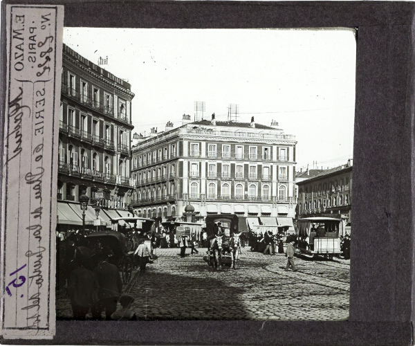 Place de la Puerta del Sol – secondary view of slide