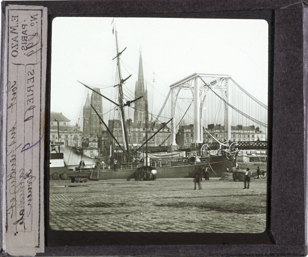 Pont suspendu et cathédrale – secondary view of slide