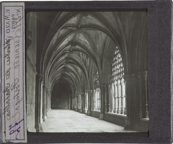 Cloître de Batalha – secondary view of slide