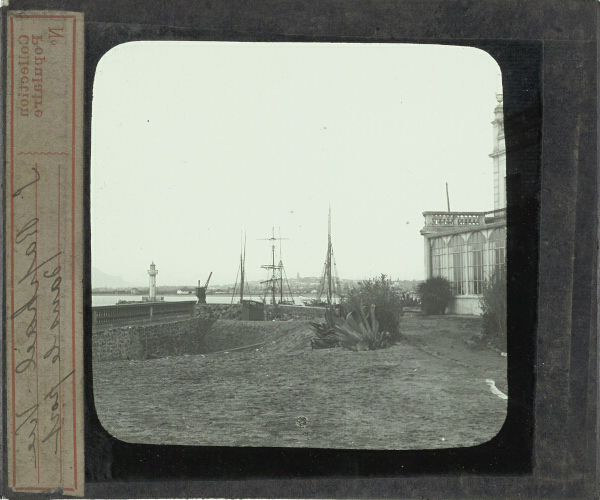 St Raphaél, Vue dans le port – secondary view of slide