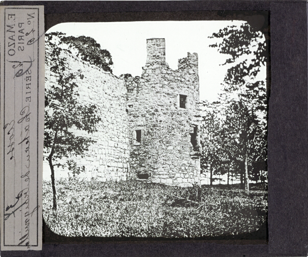 Château de Craigmillar – secondary view of slide