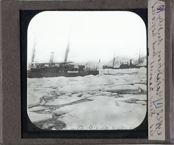 Expédition [...]. Les deux navires dans les glaces – secondary view of slide