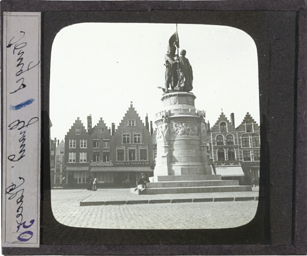 Bruges. Grand Place – secondary view of slide