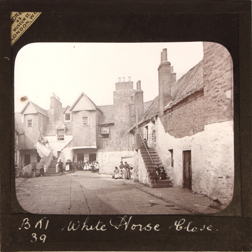 White Horse Close