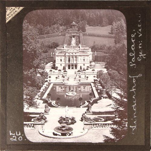 The Palace. Genera! View