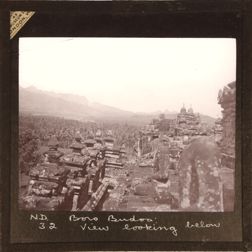 Boro Budoa: View looking below