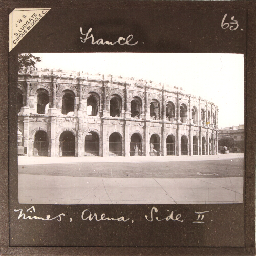 Nîmes, Arena, Side II