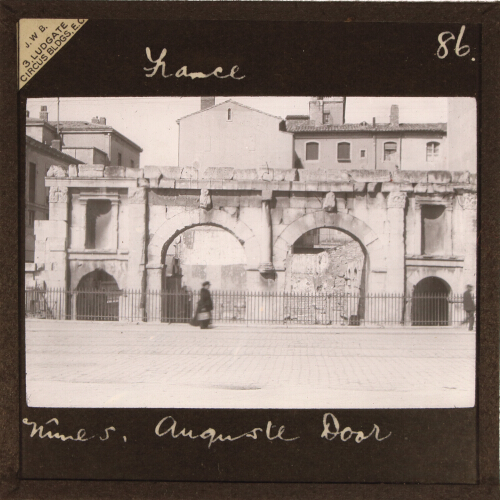 Nîmes, Auguste Door