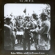 slide image -- Kaiser Wilhelm verteilt die Eisernen Kreuze